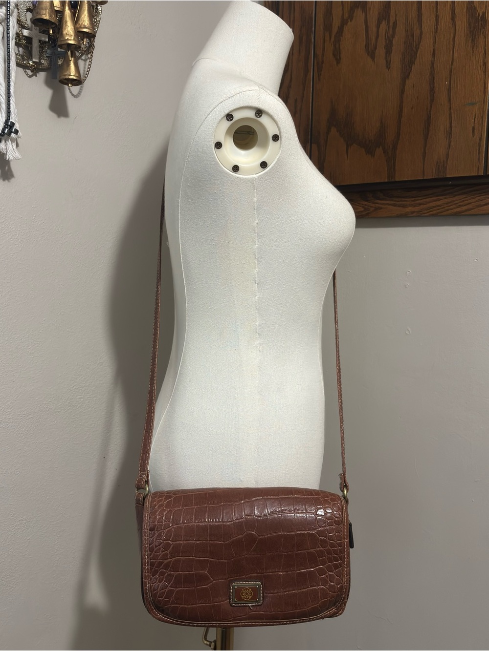 Source Unknown Vintage Brown Croc-Embossed Crossbody Bag Purse